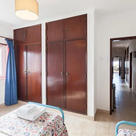 Flh Family House بيت للعطل إيريسييرا